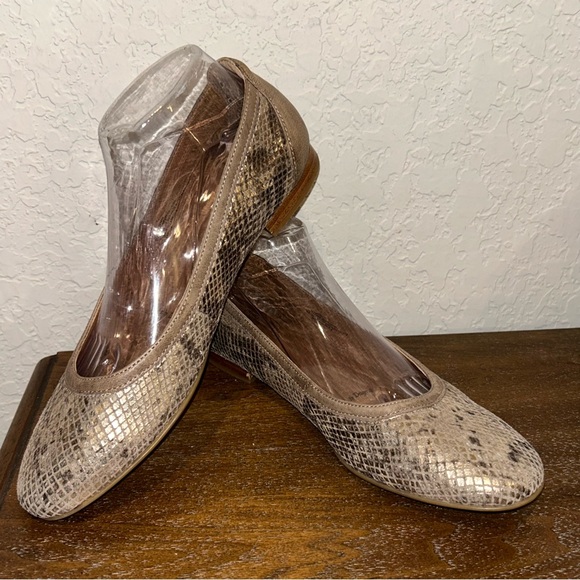 Sofft Maretto Metallic Snakeskin Print Slip On Leather Ballet Flat Shoes - Picture 9 of 9